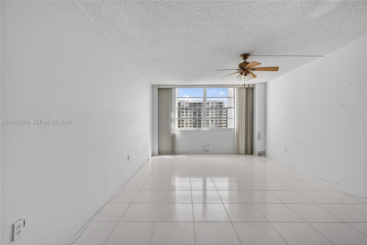 Real estate property located at 2801 183rd St #1612W, Miami-dade, Admirals Port, Aventura, FL