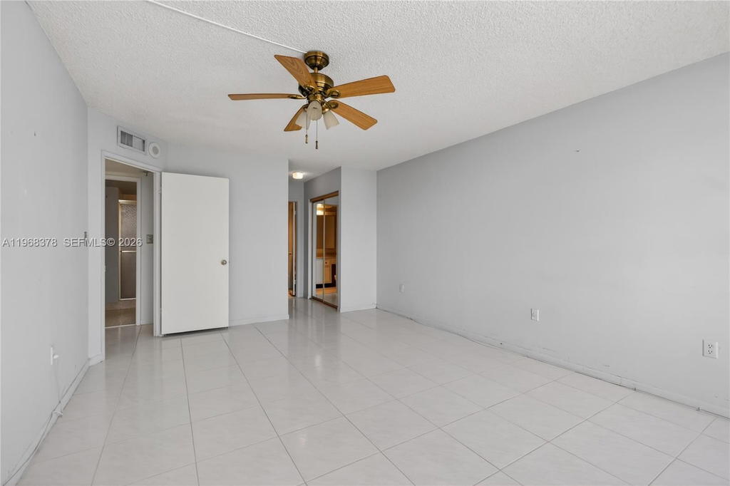 Real estate property located at 2801 183rd St #1612W, Miami-dade, Admirals Port, Aventura, FL