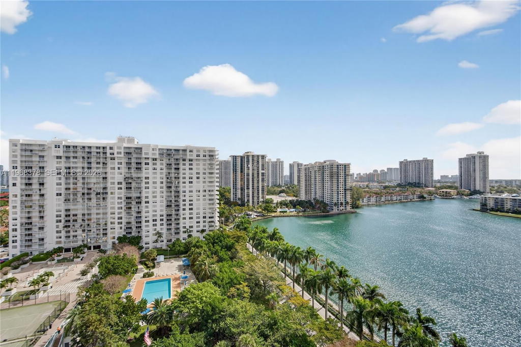 Real estate property located at 2801 183rd St #1612W, Miami-dade, Admirals Port, Aventura, FL