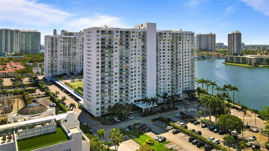 Real estate property located at 2801 183rd St #1612W, Miami-dade, Admirals Port, Aventura, FL