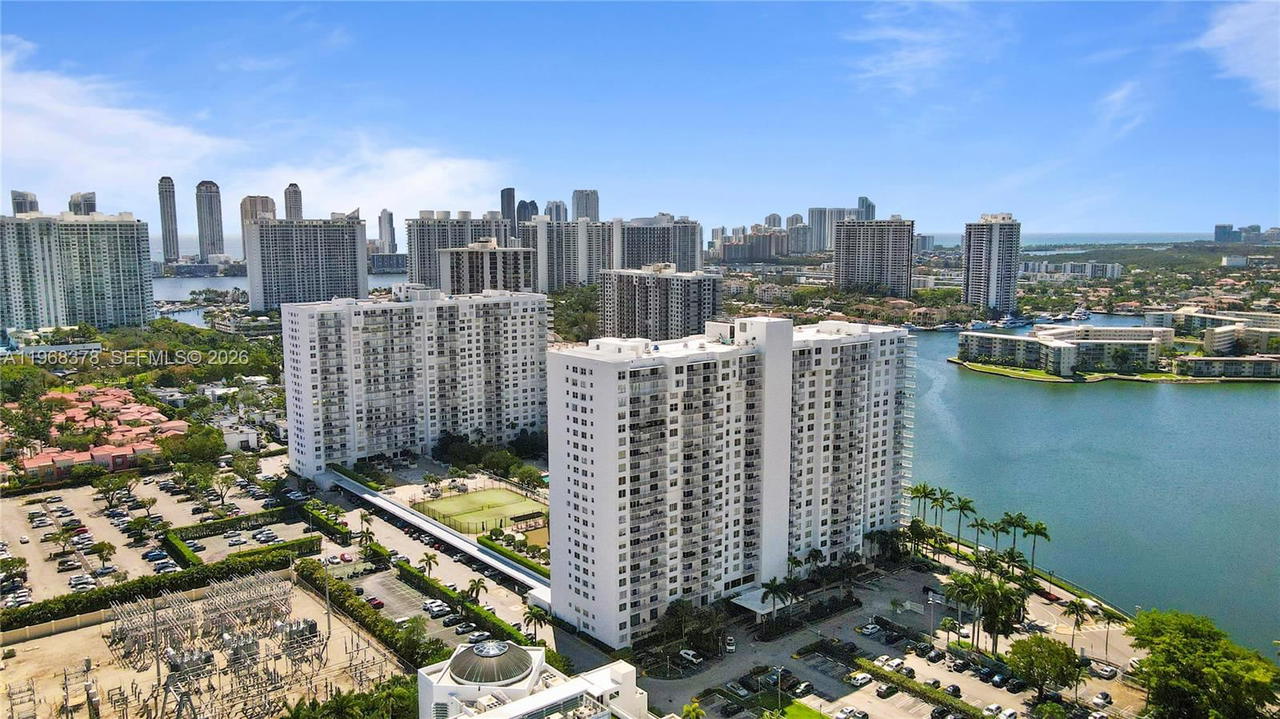 Real estate property located at 2801 183rd St #1612W, Miami-dade, Admirals Port, Aventura, FL