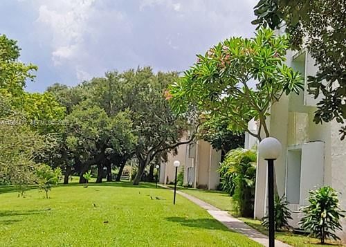 Real estate property located at 644 13th St #0120, Palm Beach, Spanish Oaks Condo, Boca Raton, FL