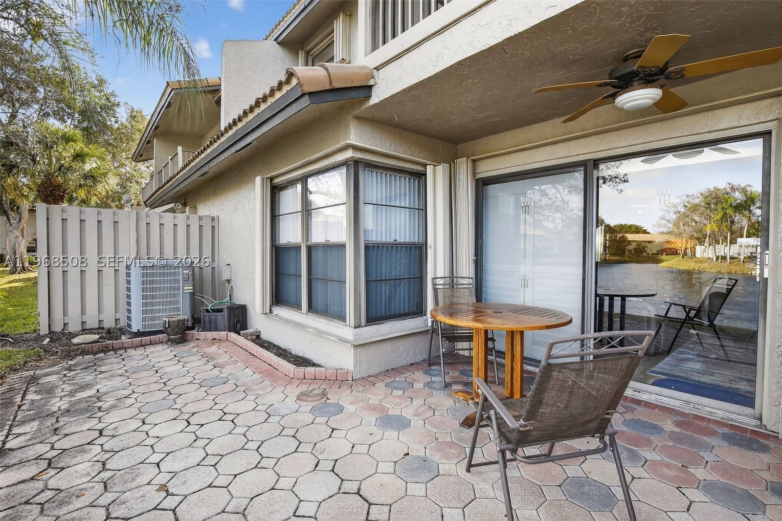 Real estate property located at 9080 Vineyard Lake Dr, Broward, Vineyards Of Plantation, Plantation, FL