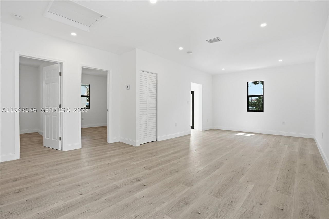 Real estate property located at 4237 7th St, Miami-dade, Trajune Park, Miami, FL