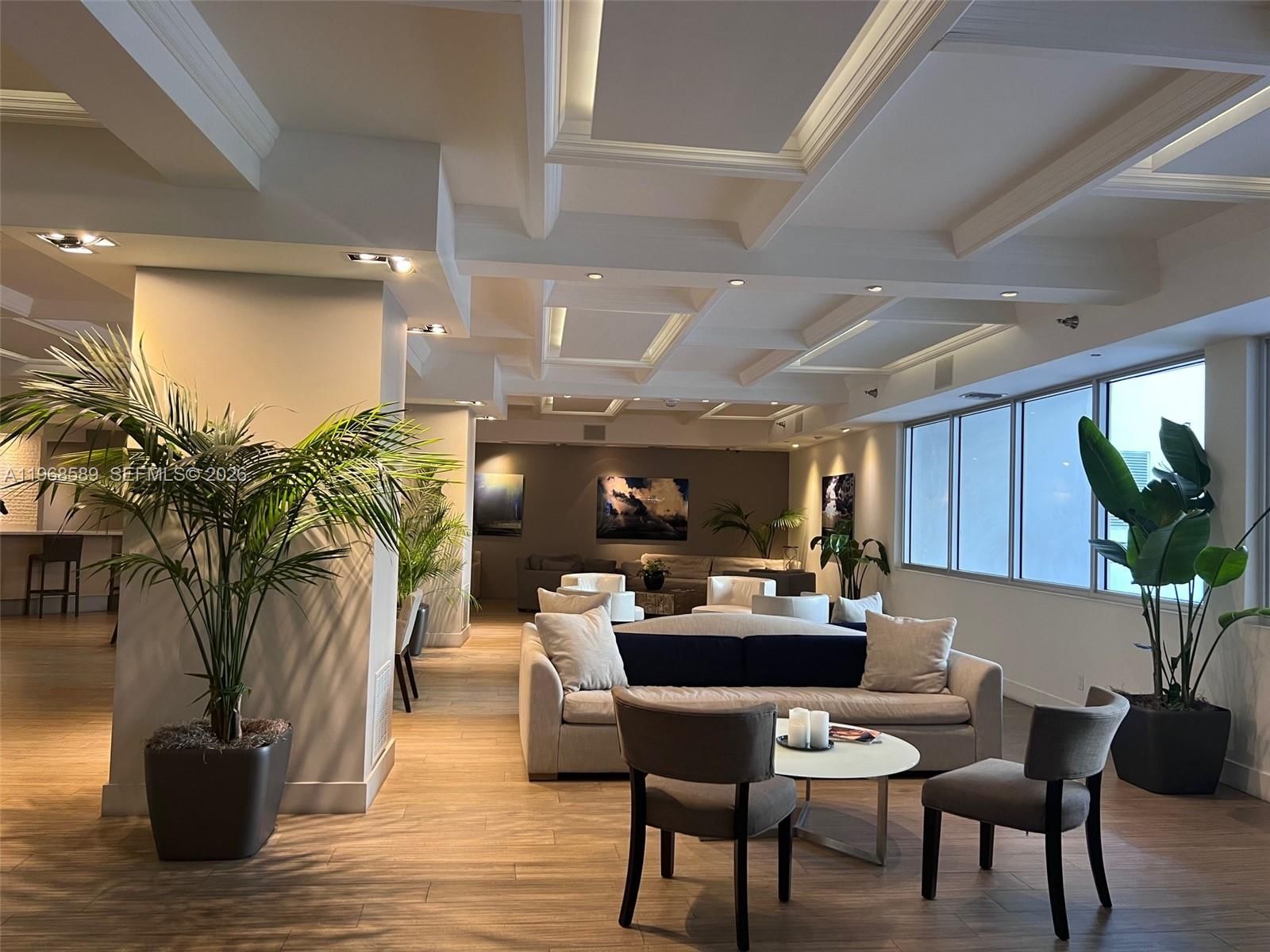 Real estate property located at 100 Lincoln Rd #415, Miami-dade, The Decoplage Condo, Miami Beach, FL