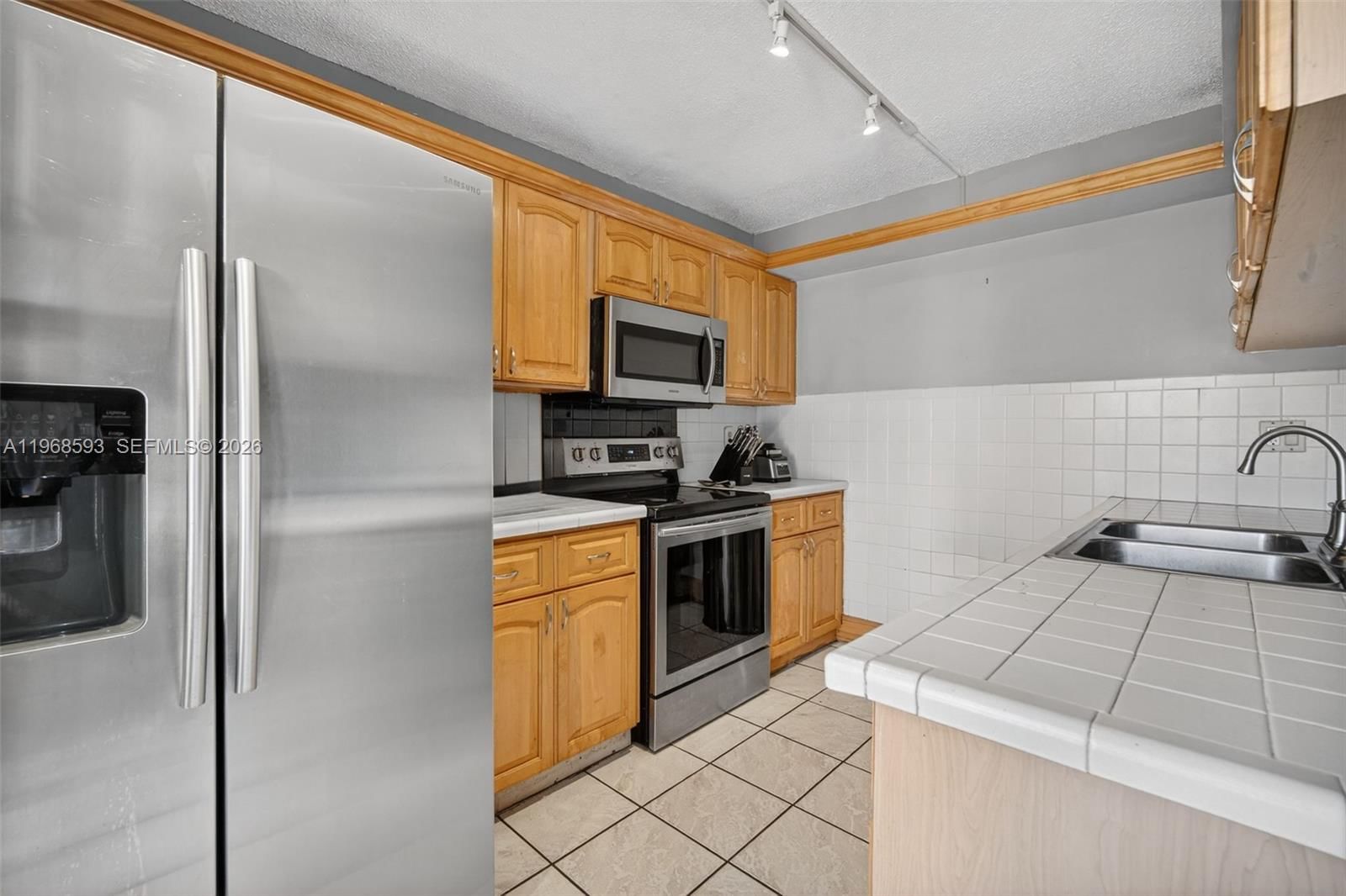 Real estate property located at 1171 118th Ter, Broward, C H E Acres, Davie, FL