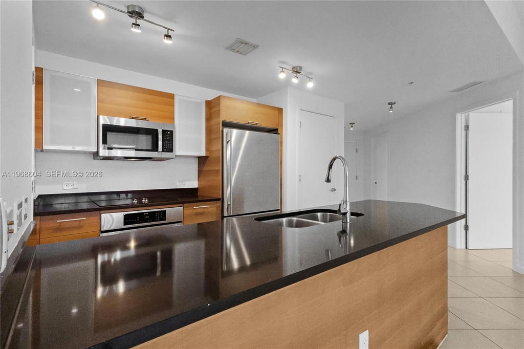 Real estate property located at 3301 1st Ave H1108, Miami-dade, Four Midtown Miami Condo, Miami, FL