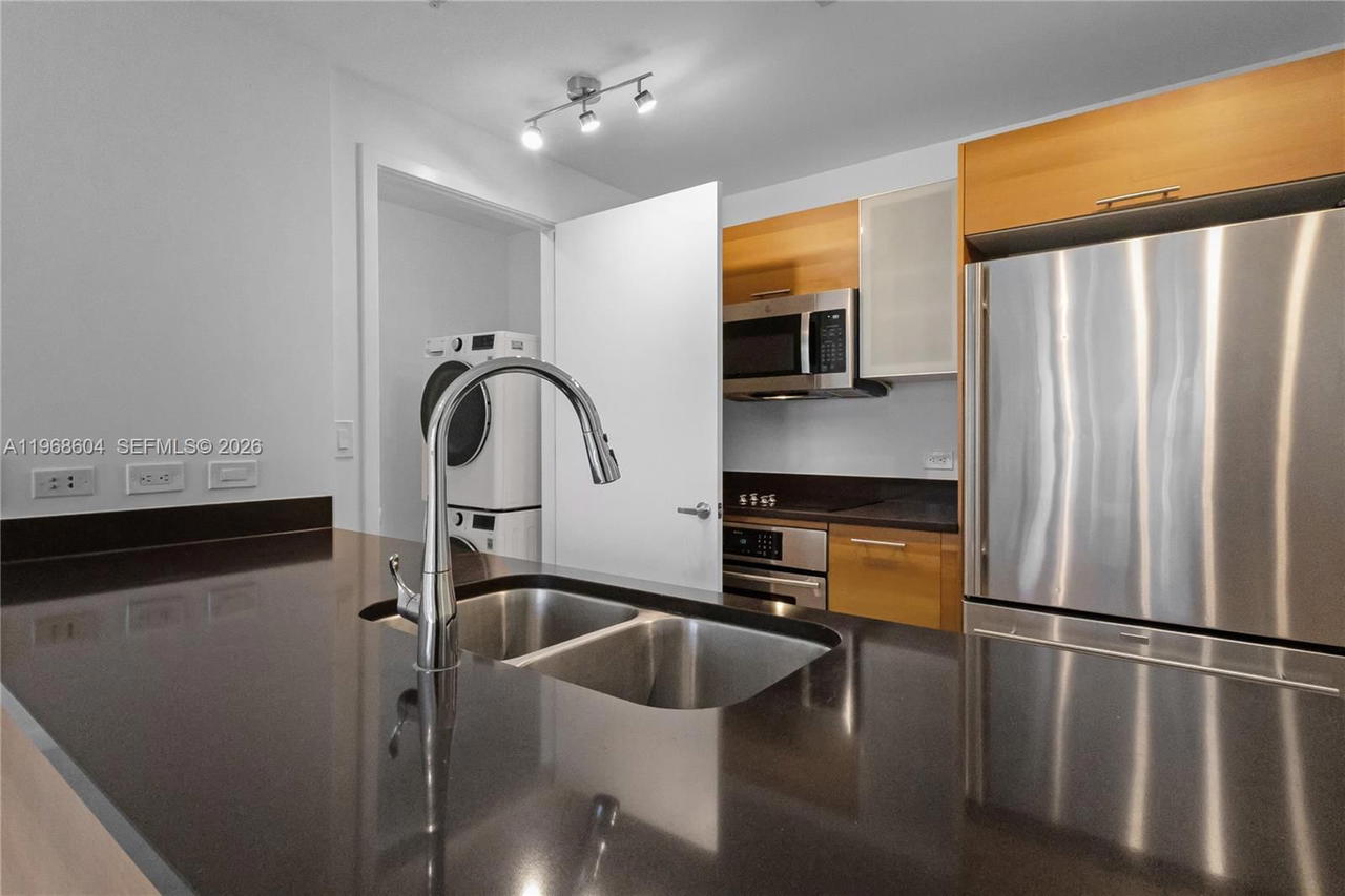 Real estate property located at 3301 1st Ave H1108, Miami-dade, Four Midtown Miami Condo, Miami, FL