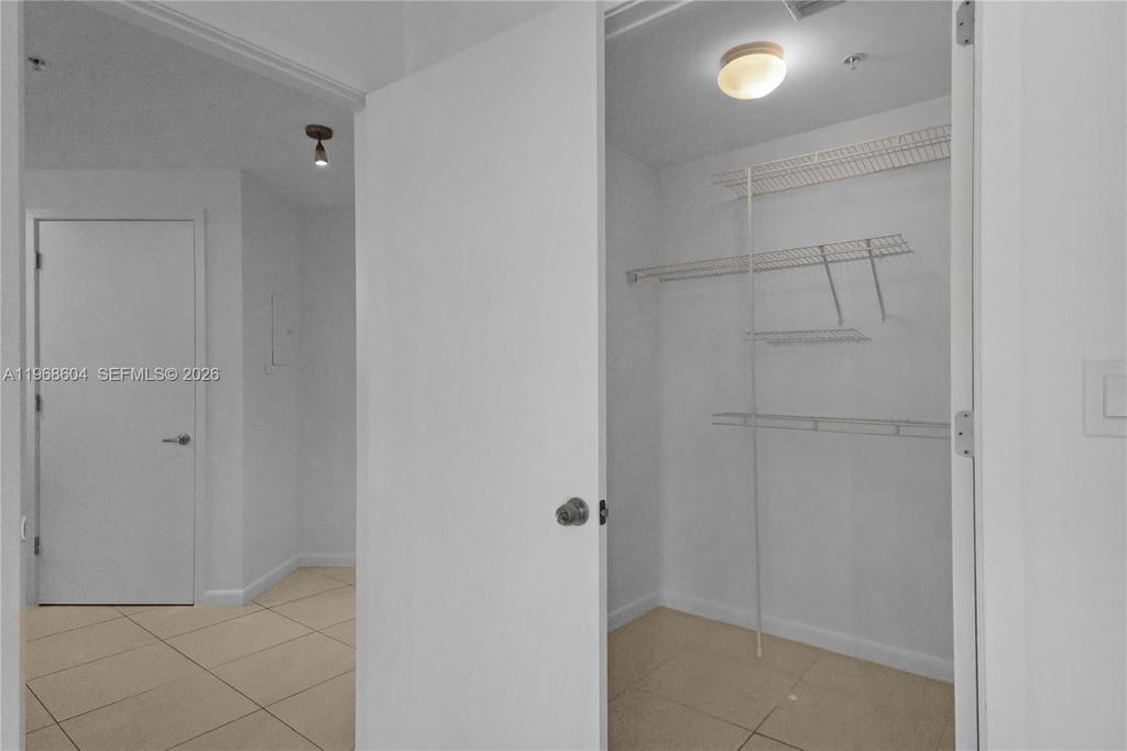 Real estate property located at 3301 1st Ave H1108, Miami-dade, Four Midtown Miami Condo, Miami, FL