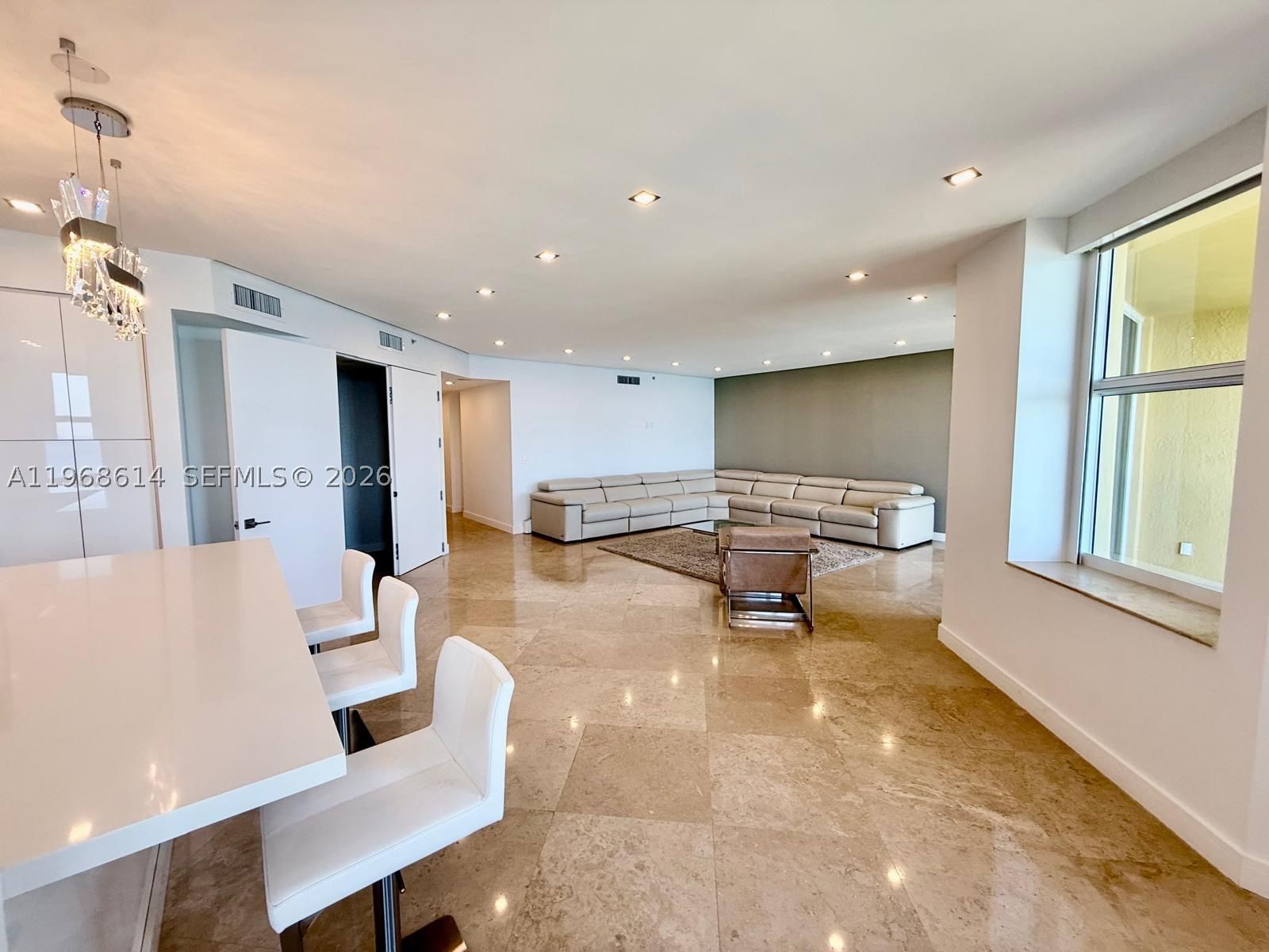 Real estate property located at 2100 Ocean Blvd #12D, Broward, Palms Tower One Condo, Fort Lauderdale, FL