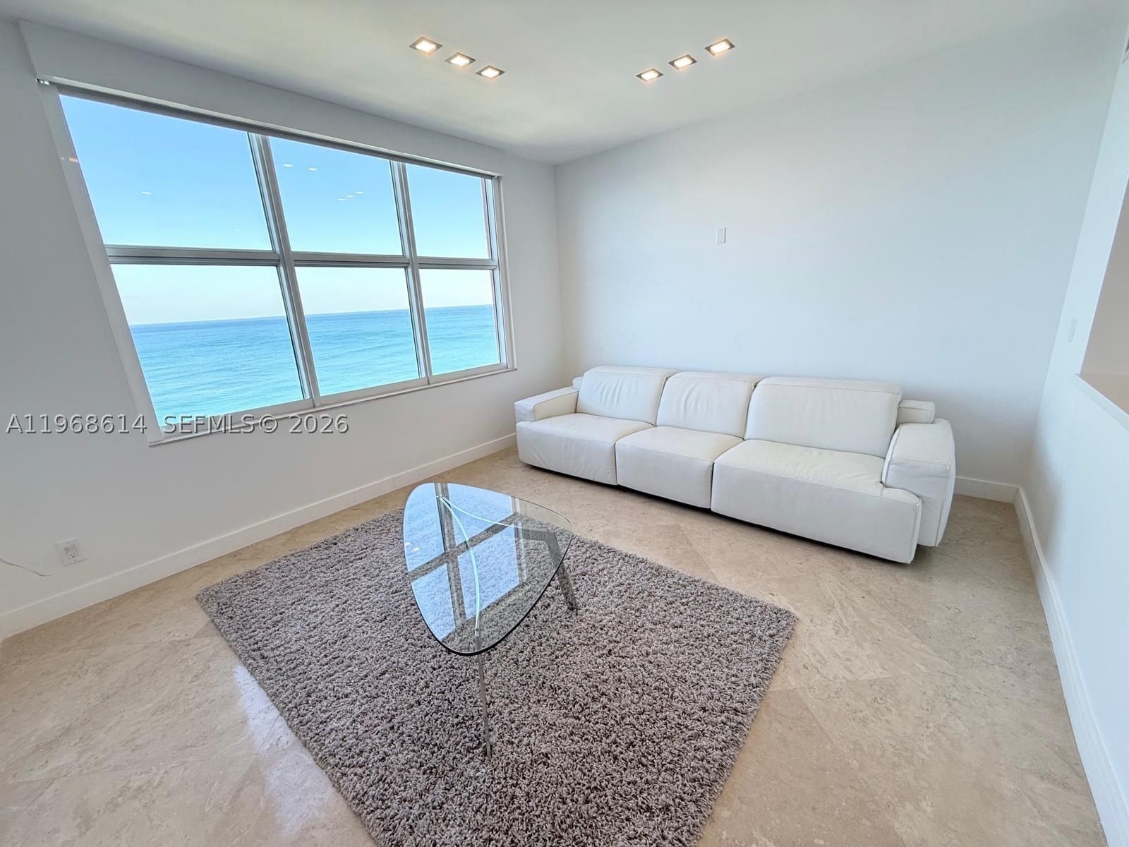 Real estate property located at 2100 Ocean Blvd #12D, Broward, Palms Tower One Condo, Fort Lauderdale, FL
