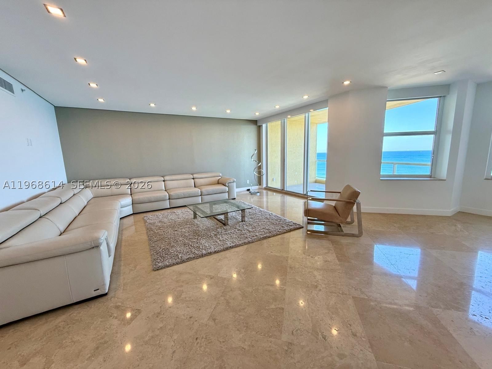 Real estate property located at 2100 Ocean Blvd #12D, Broward, Palms Tower One Condo, Fort Lauderdale, FL