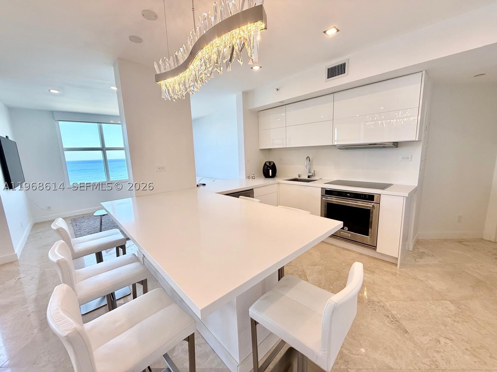 Real estate property located at 2100 Ocean Blvd #12D, Broward, Palms Tower One Condo, Fort Lauderdale, FL