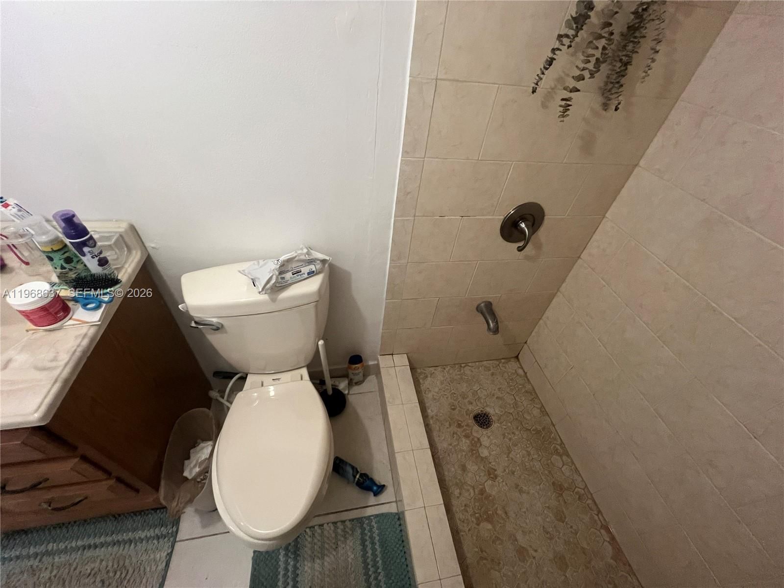 Real estate property located at 1218 131st Place Cir W, Miami-dade, Trail Run Sec 2, Miami, FL