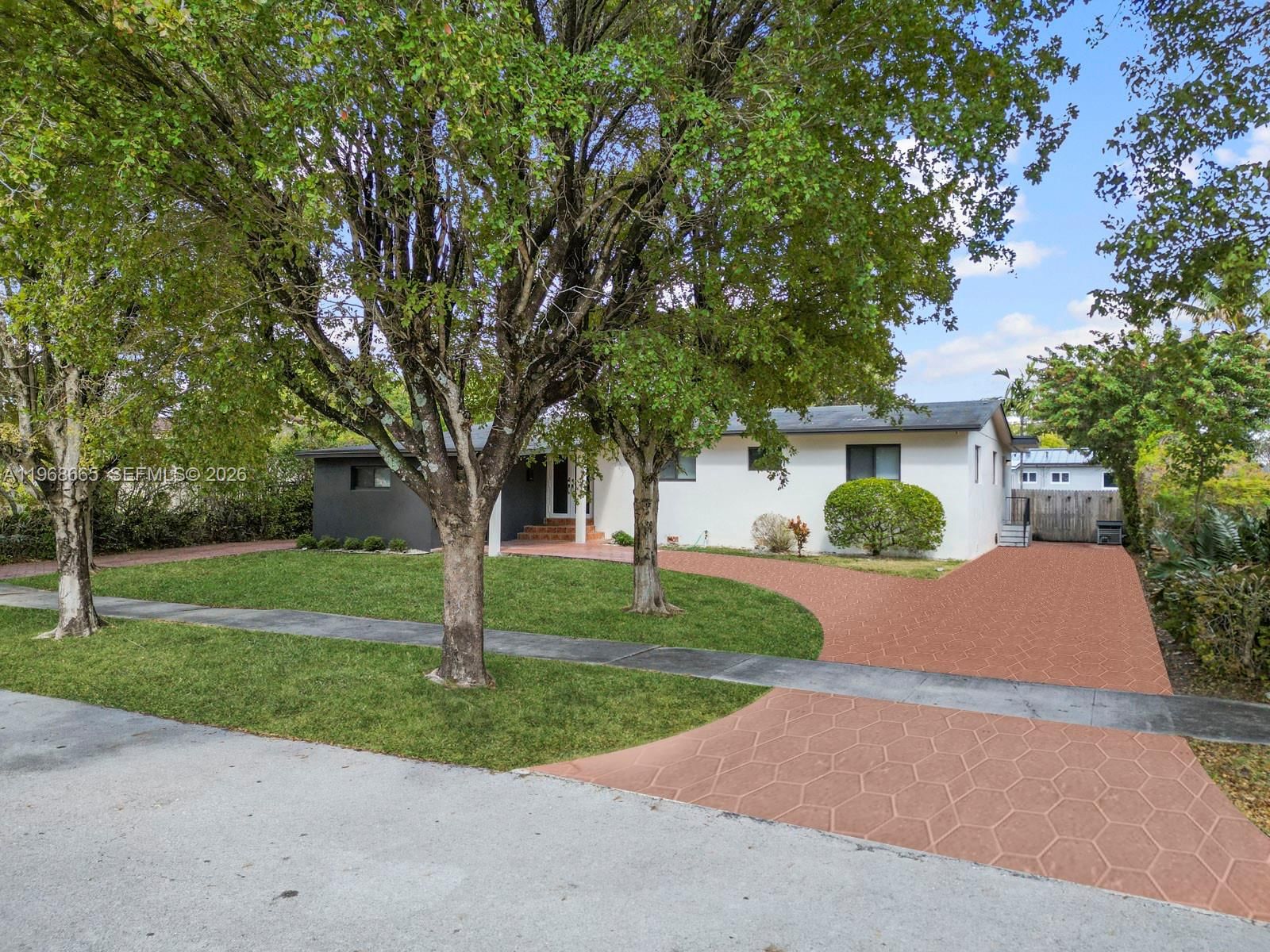 Real estate property located at 7731 18th Ter, Miami-dade, Coral Way Plaza, Miami, FL