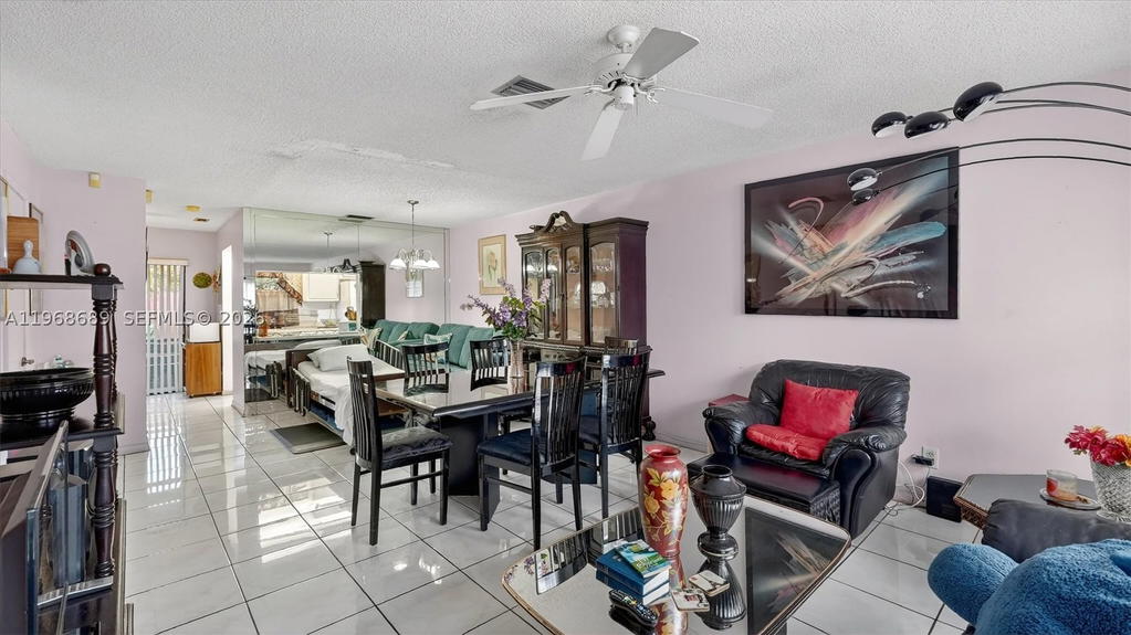 Real estate property located at 10413 6th St, Broward, Pembroke Pointe Section T, Pembroke Pines, FL