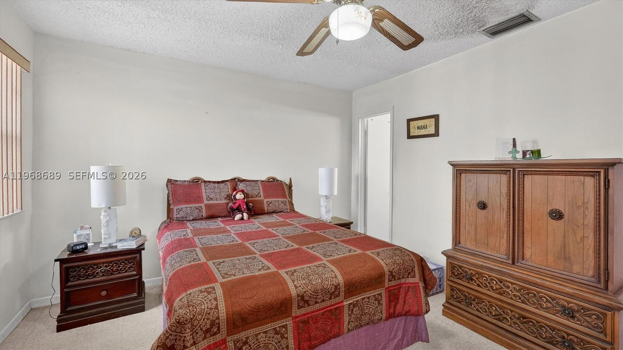 Real estate property located at 10413 6th St, Broward, Pembroke Pointe Section T, Pembroke Pines, FL