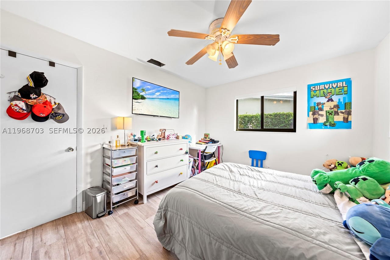 Real estate property located at 7835 16th Ct, Miami-dade, Palm Springs Lakes 5th Ad, Hialeah, FL