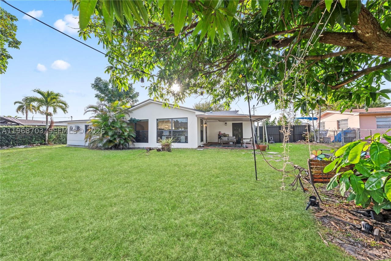 Real estate property located at 7835 16th Ct, Miami-dade, Palm Springs Lakes 5th Ad, Hialeah, FL