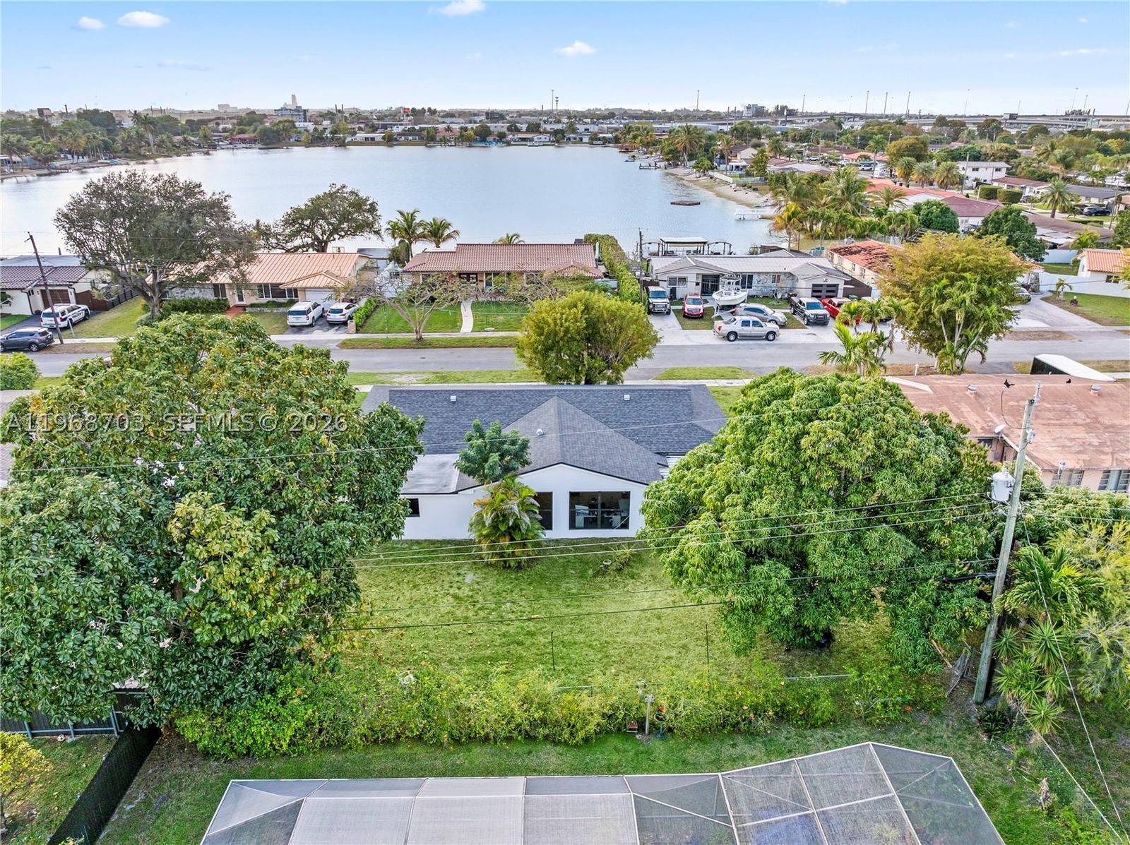 Real estate property located at 7835 16th Ct, Miami-dade, Palm Springs Lakes 5th Ad, Hialeah, FL