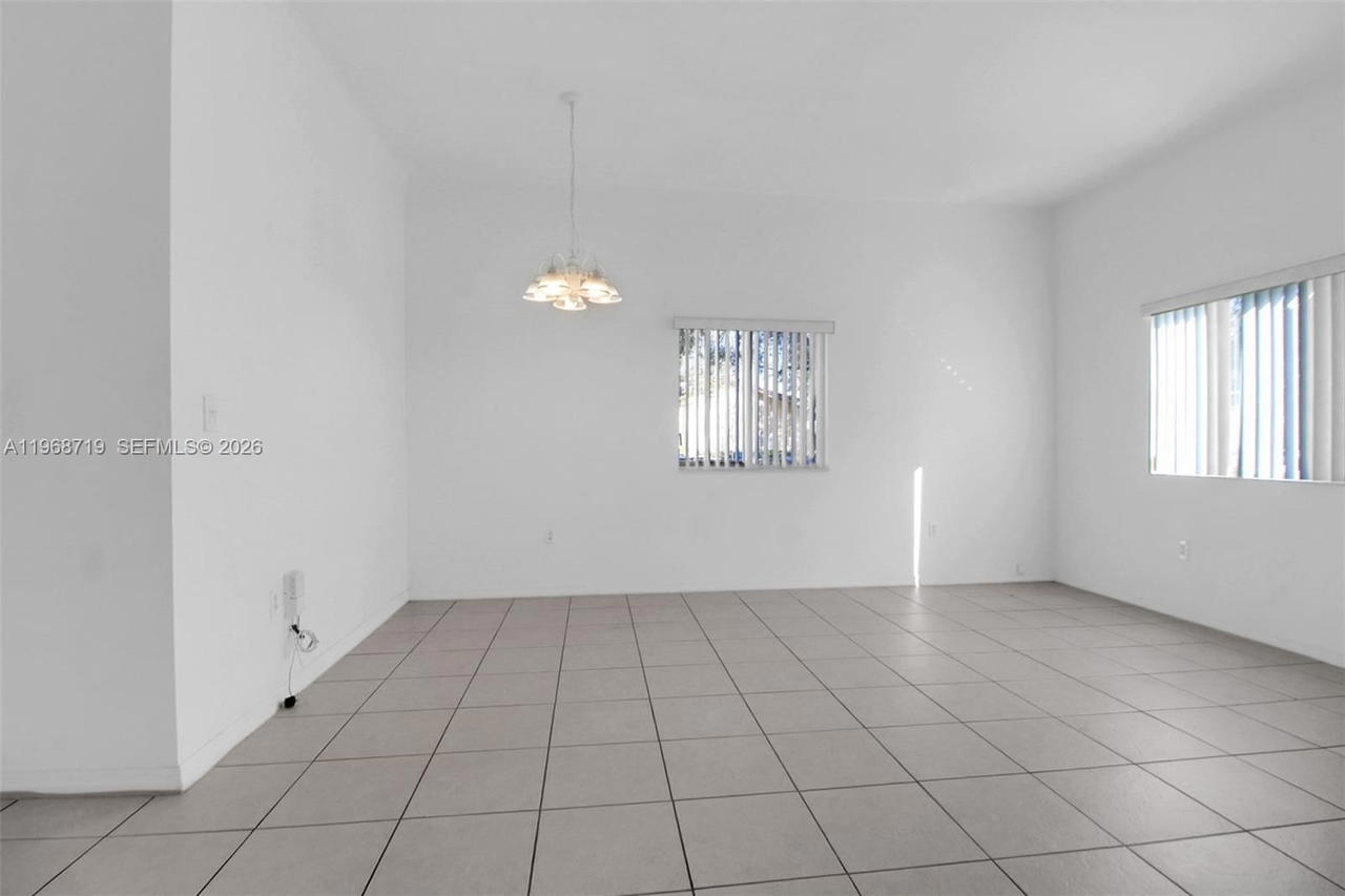 Real estate property located at 21500 87th Ct, Miami-dade, Windy Point, Cutler Bay, FL