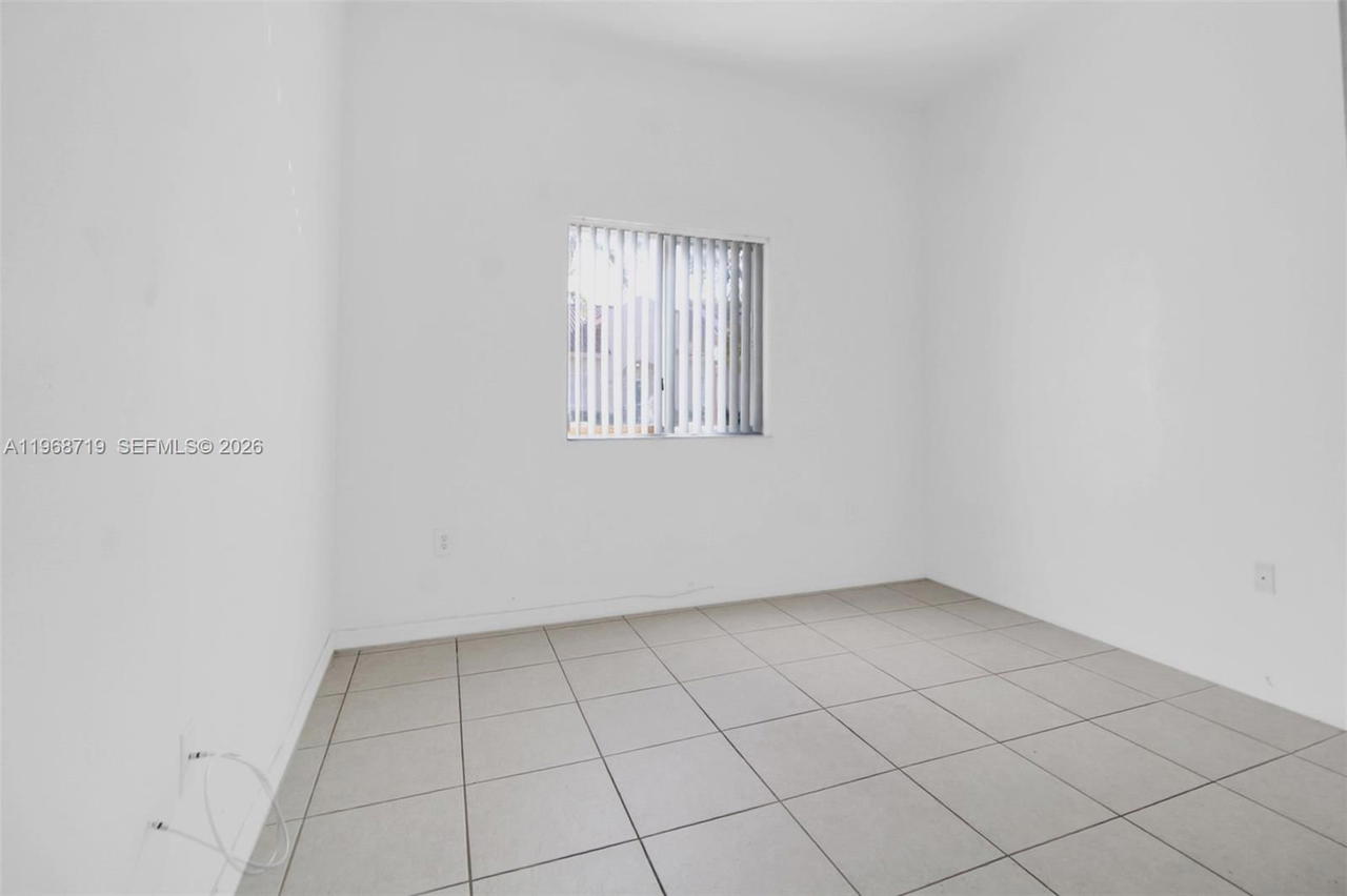 Real estate property located at 21500 87th Ct, Miami-dade, Windy Point, Cutler Bay, FL