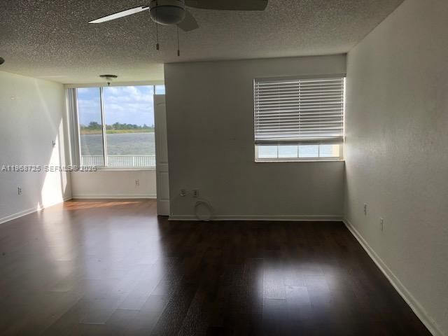 Real estate property located at 2811 Oakland Forest Dr #104, Broward, Lakeview Club Condo, Oakland Park, FL