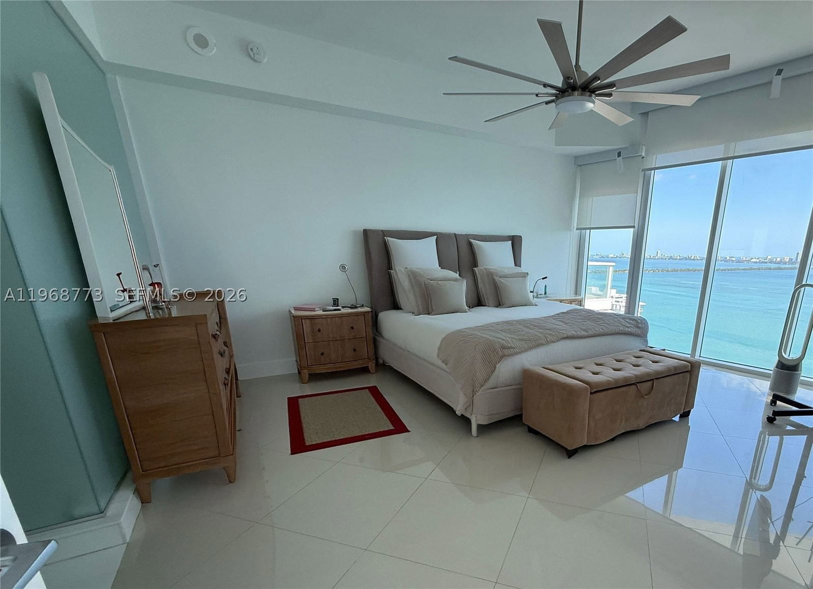 Real estate property located at 2020 Bayshore Dr #3102, Miami-dade, Paramount Bay Condo, Miami, FL