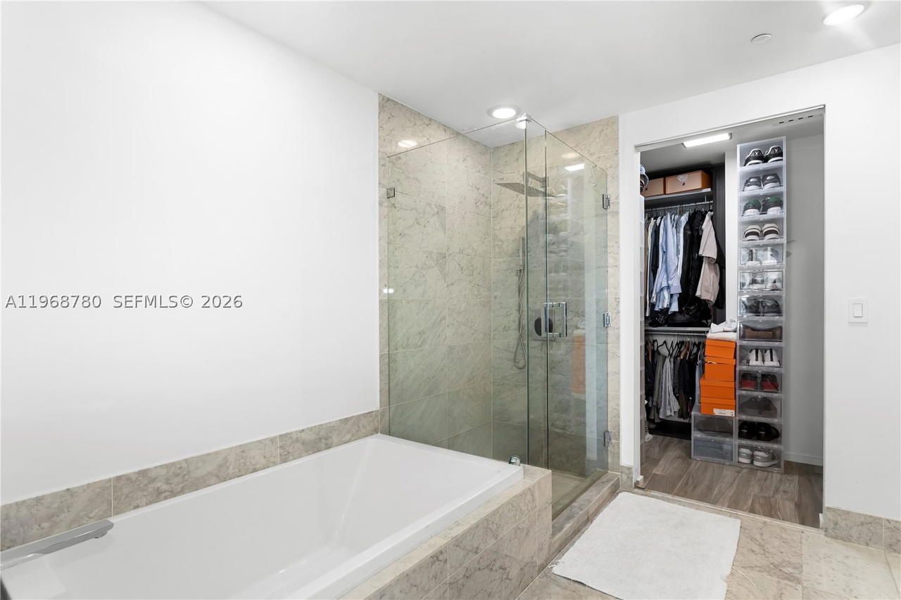 Real estate property located at 801 Miami Ave #3310, Miami-dade, 801 Sma Residences Condo, Miami, FL