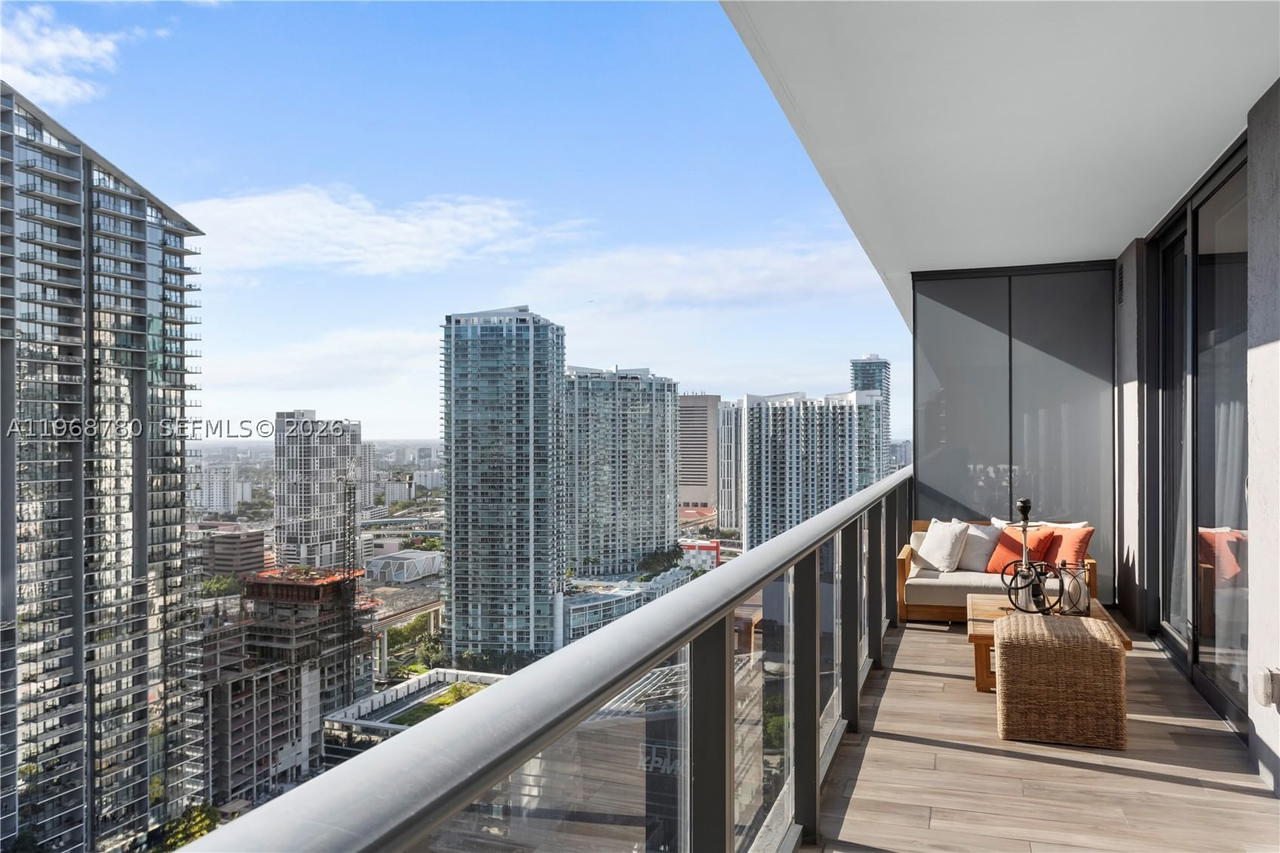 Real estate property located at 801 Miami Ave #3310, Miami-dade, 801 Sma Residences Condo, Miami, FL
