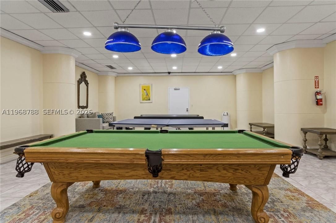 Real estate property located at 3725 Ocean Dr #620, Broward, Sea Air Towers Condo, Hollywood, FL