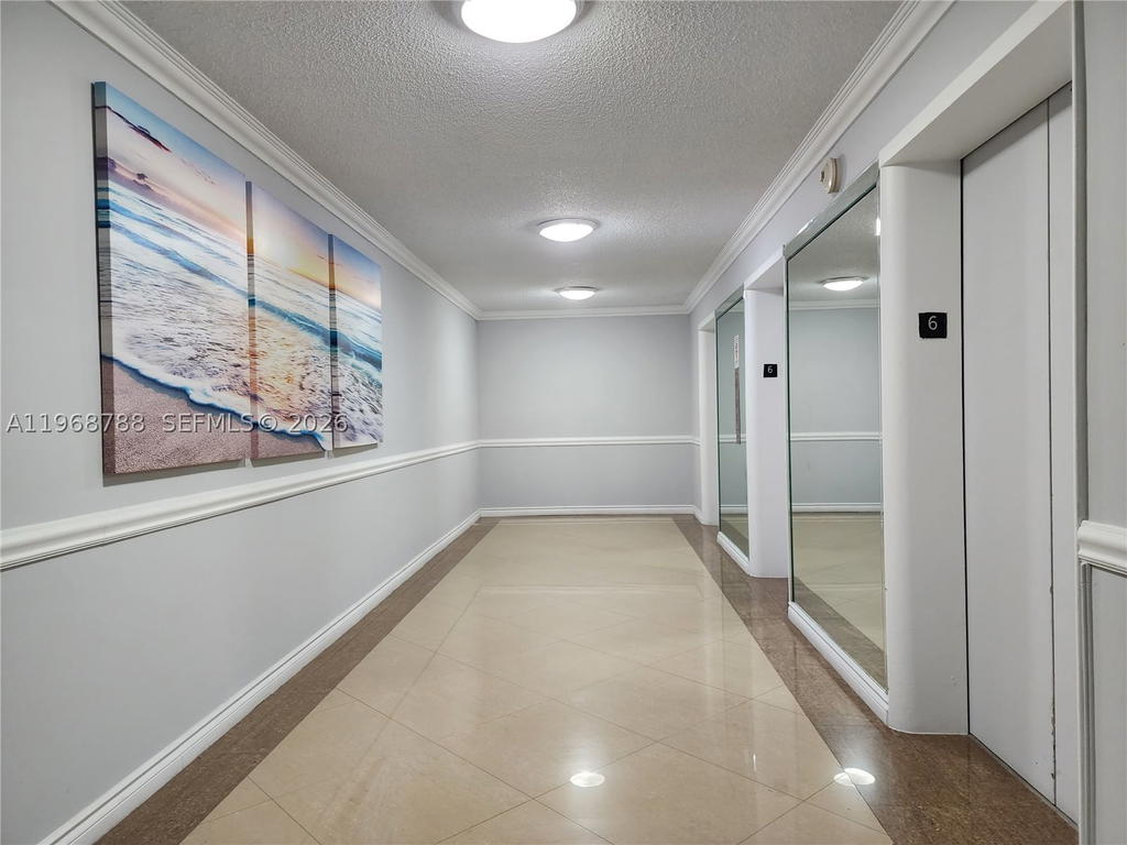 Real estate property located at 3725 Ocean Dr #620, Broward, Sea Air Towers Condo, Hollywood, FL