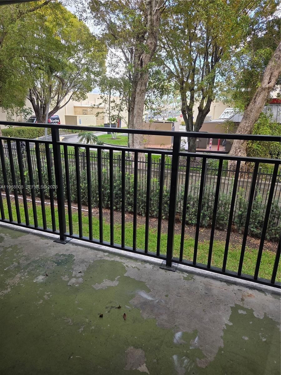 Real estate property located at 14155 87th St E202, Miami-dade, El Conquistador South Con, Miami, FL