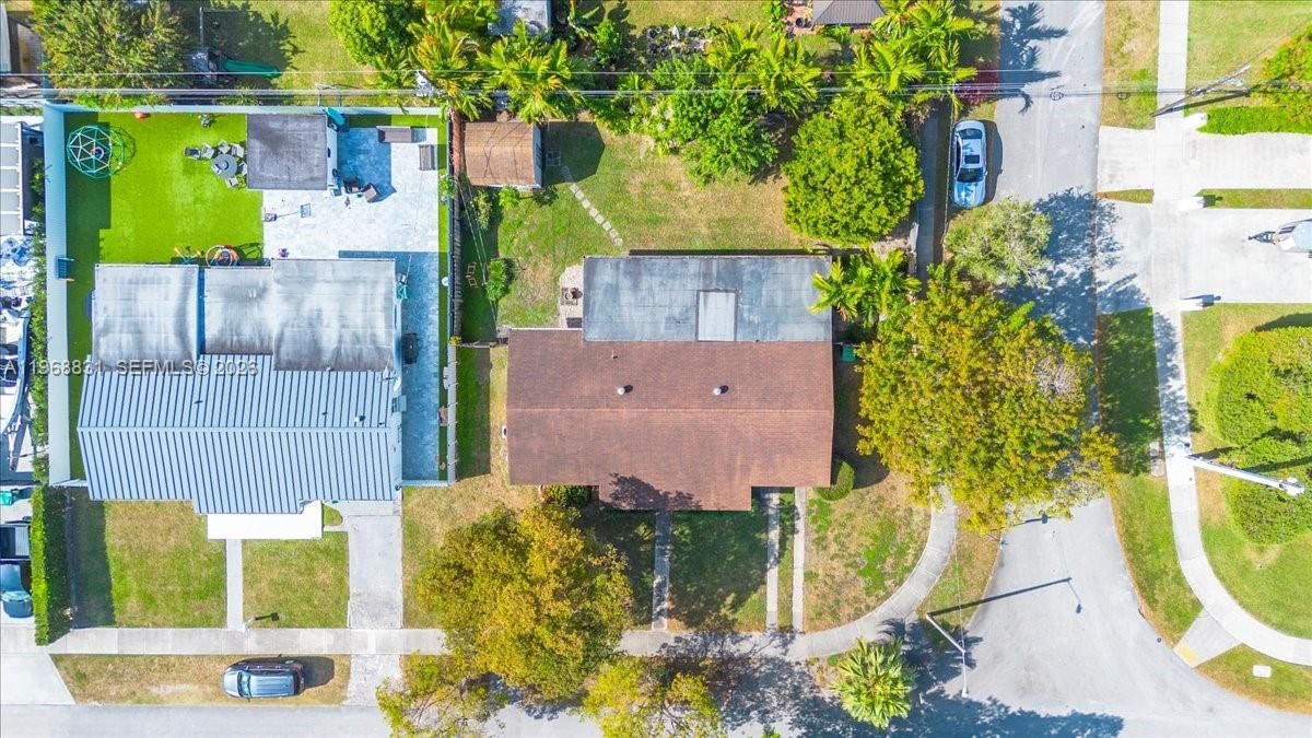 Real estate property located at 5820 108th Pl, Miami-dade, Westwood Ests 3rd Addn, Miami, FL