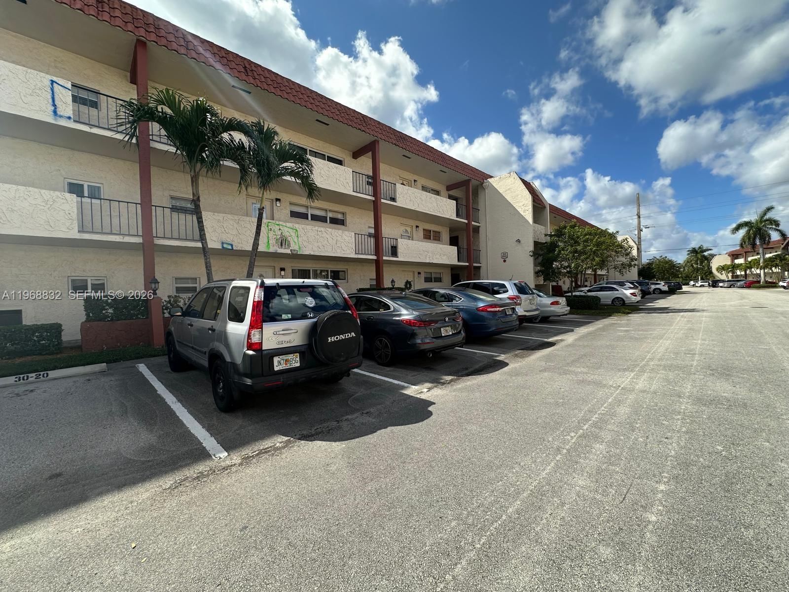 Real estate property located at 8960 Hollybrook Blvd #109, Broward, Hollybrook Golf And Tennis, Pembroke Pines, FL