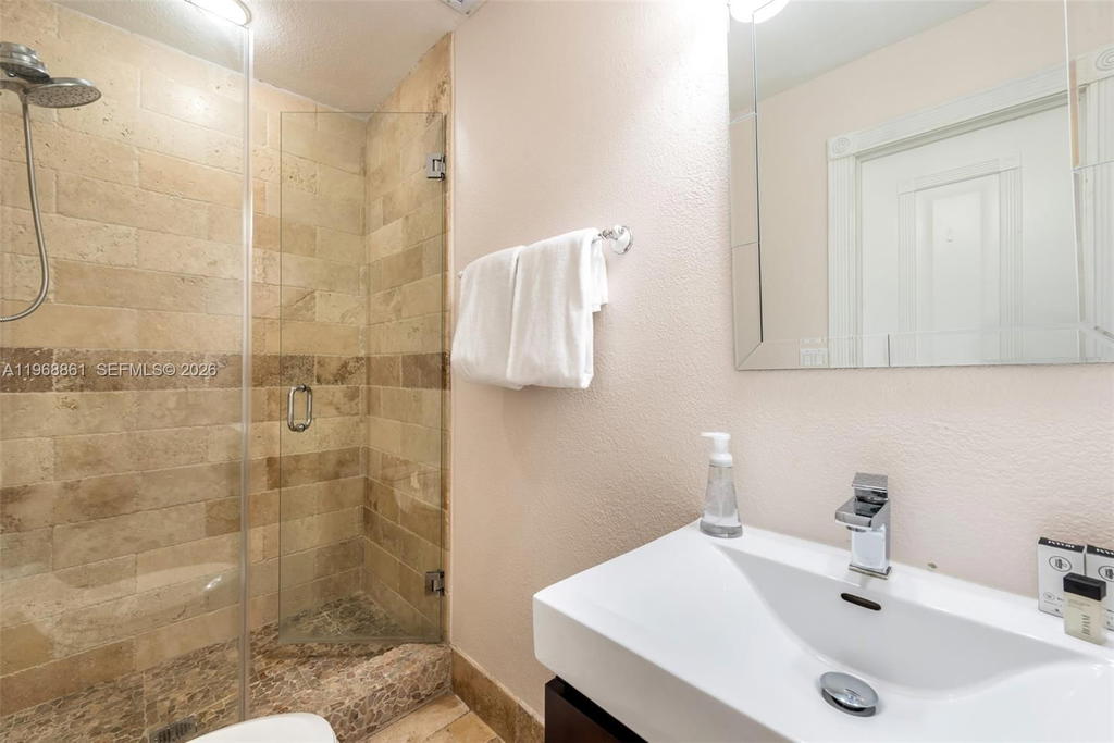 Real estate property located at 1173 104th St, Miami-dade, Biscayne River Heights, Miami Shores, FL