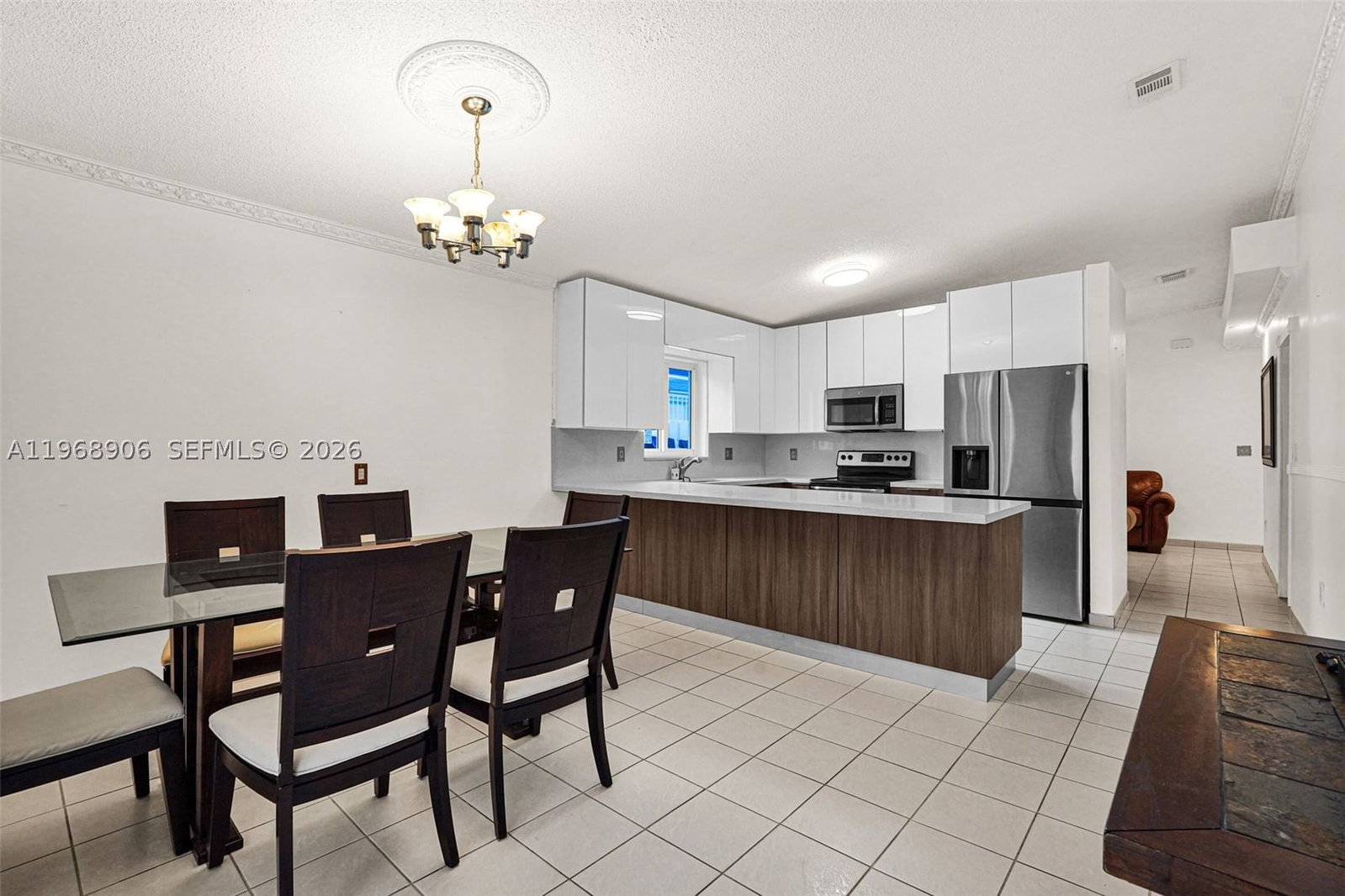 Real estate property located at 3289 70th St, Miami-dade, Melena Sub, Hialeah, FL