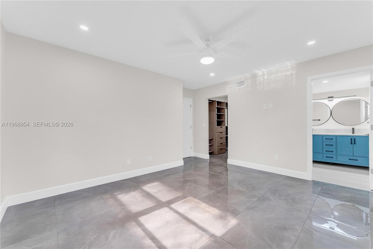 Real estate property located at 8660 149th Ave #208, Miami-dade, Lago Del Rey Condo #1, Miami, FL