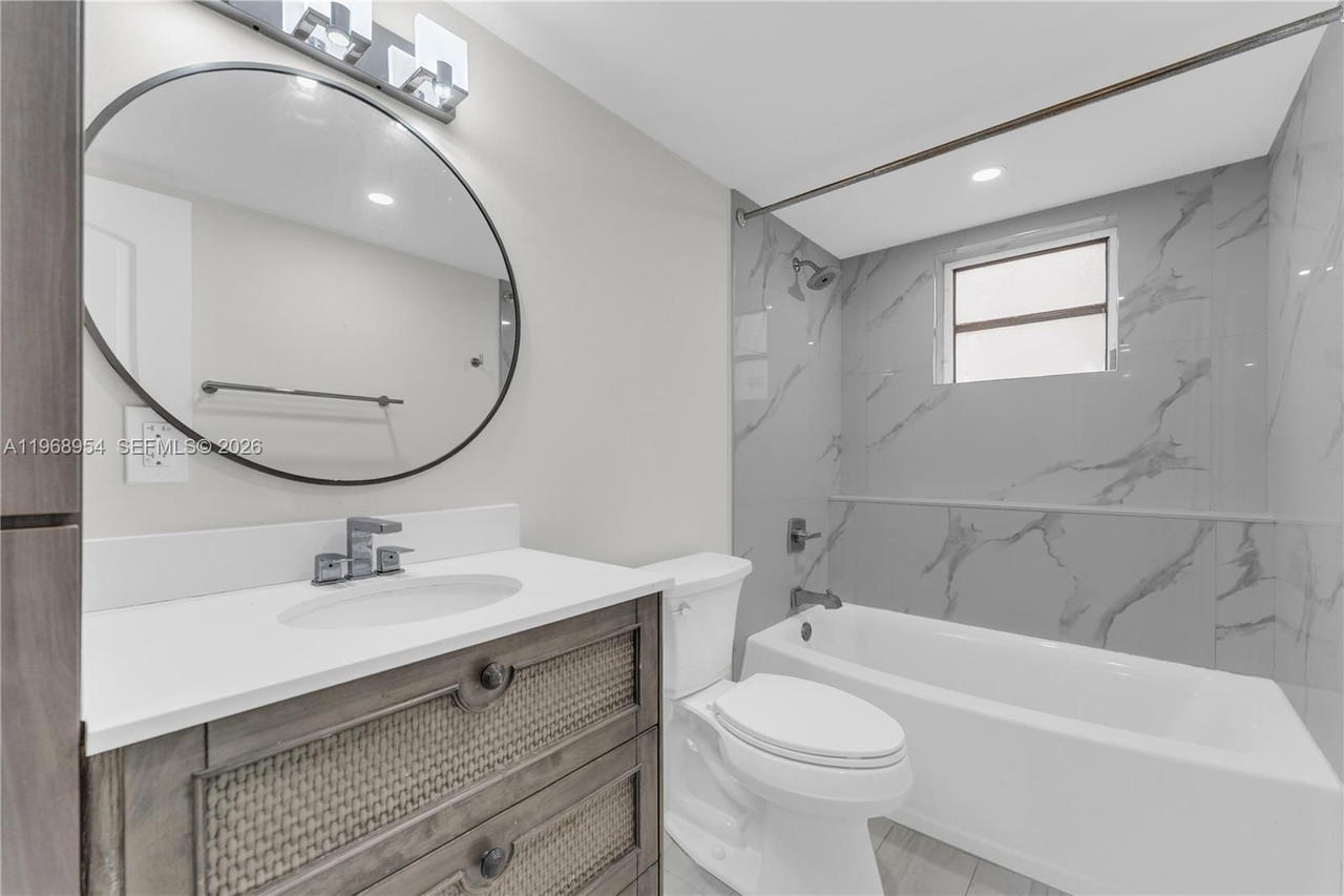 Real estate property located at 8660 149th Ave #208, Miami-dade, Lago Del Rey Condo #1, Miami, FL