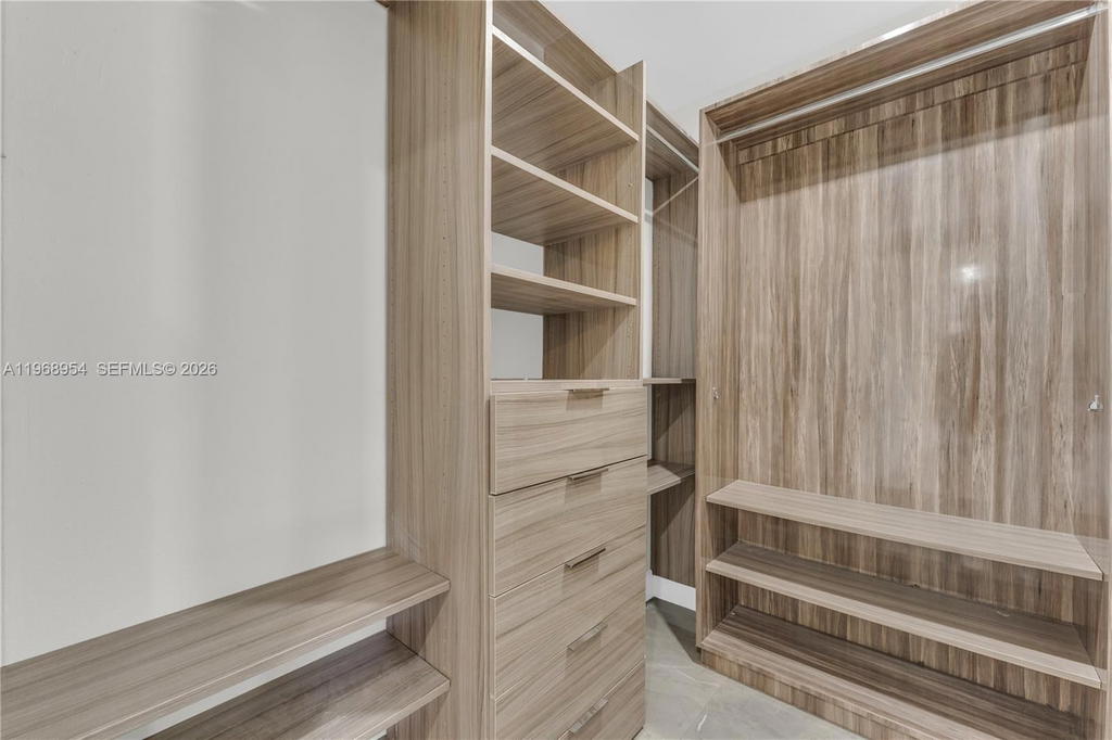 Real estate property located at 8660 149th Ave #208, Miami-dade, Lago Del Rey Condo #1, Miami, FL