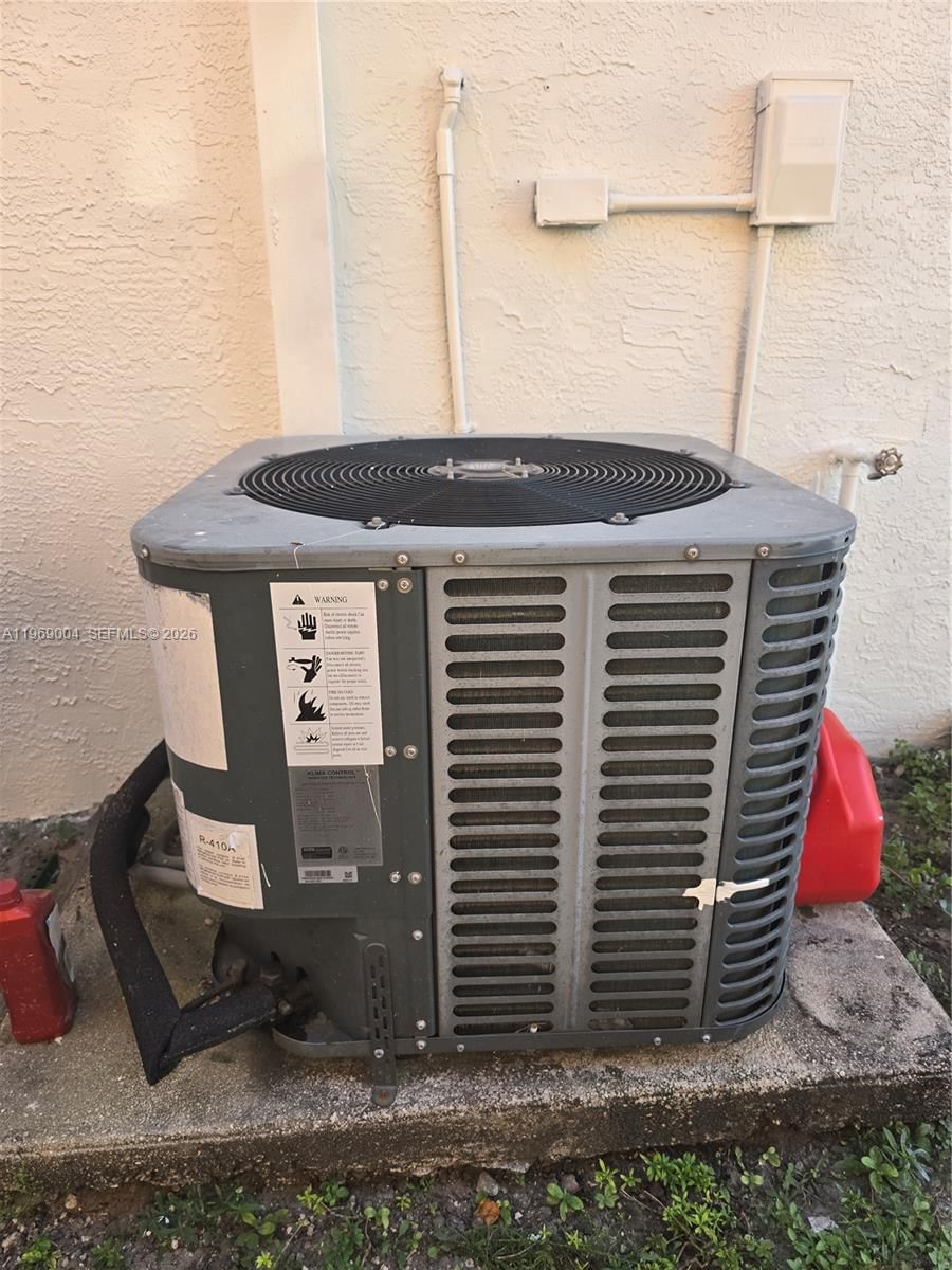 Real estate property located at 230 7th Ave, Broward, Town Of Modelo (dania) B-, Dania Beach, FL