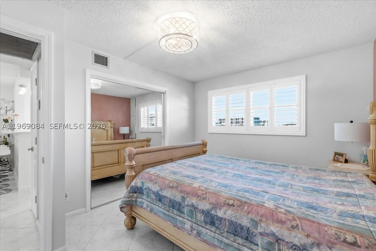 Real estate property located at 3201 8th St #405, Broward, Oceanside North Condo, Pompano Beach, FL