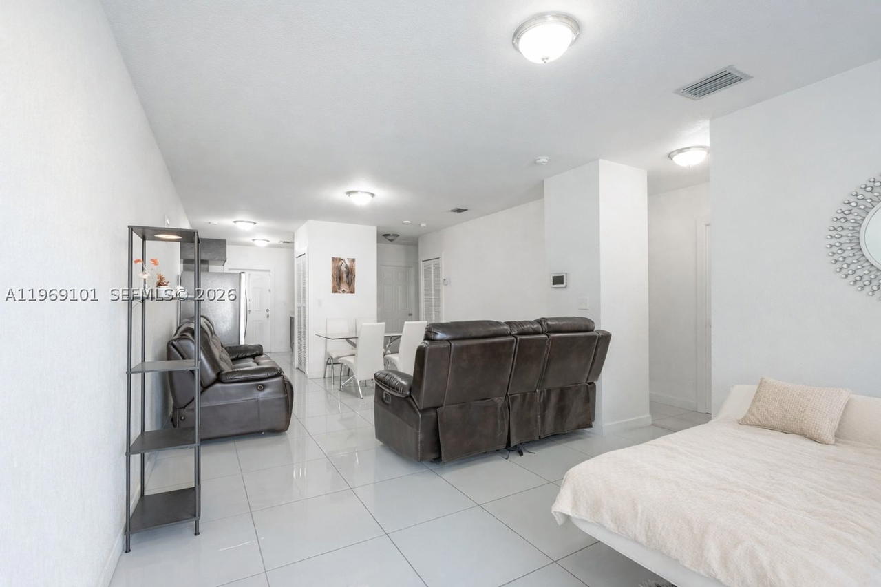 Real estate property located at 1998 47th St, Miami-dade, 17 Ave Manor, Miami, FL