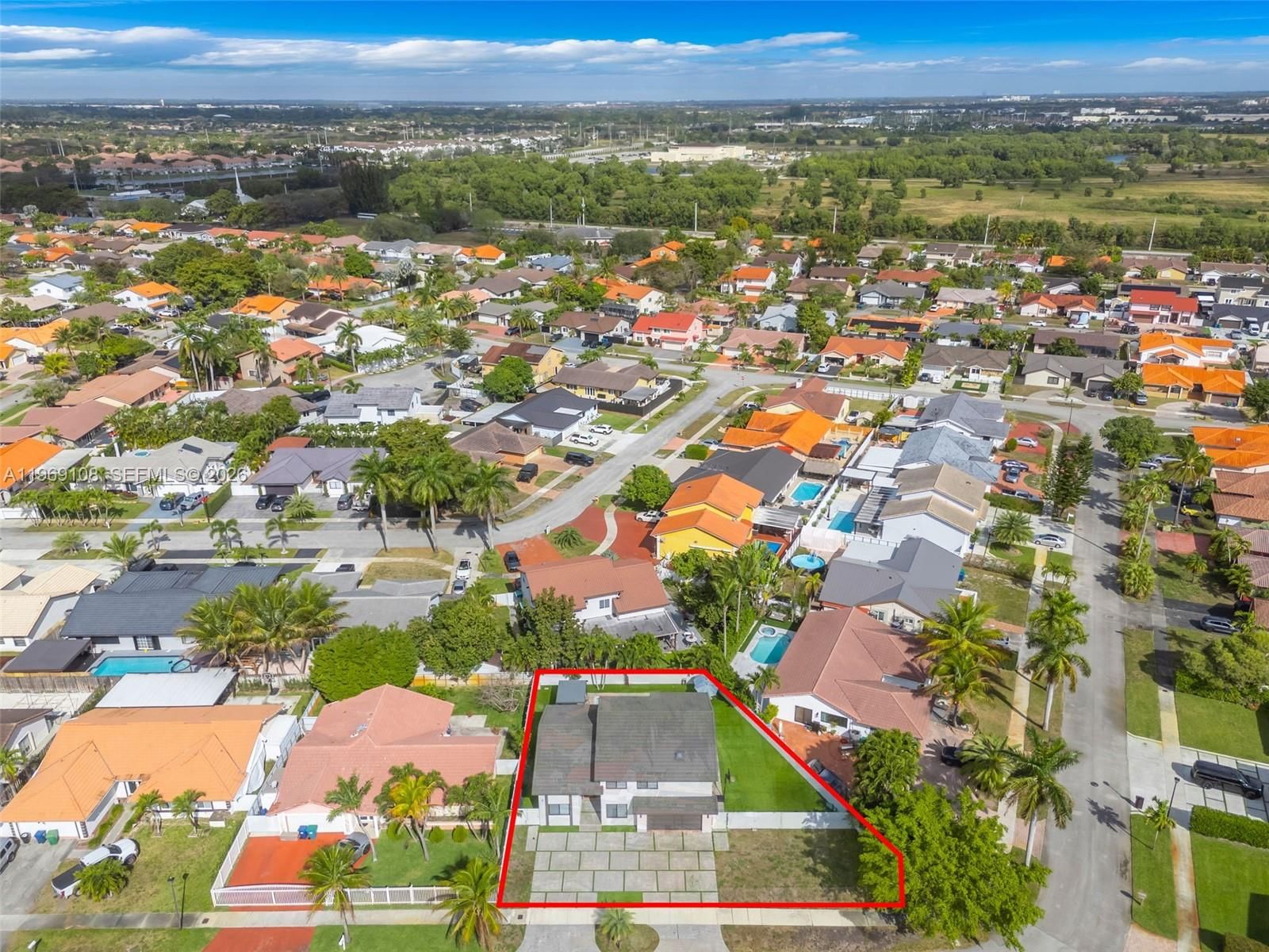 Real estate property located at 6325 200th St, Miami-dade, Country Lake Manors Sec 2, Hialeah, FL
