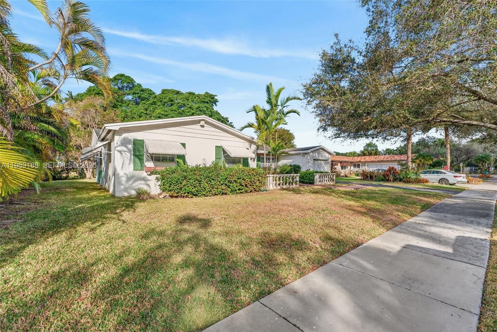 Real estate property located at 9940 97th Ct, Miami-dade, Kendale South Sec 1, Miami, FL