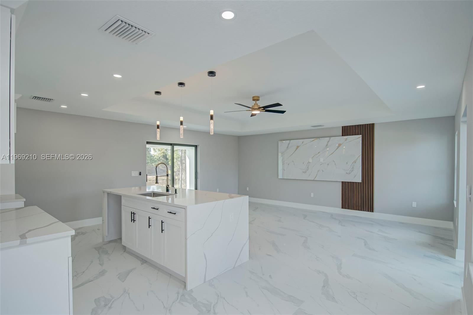 Real estate property located at 1136 Helen Ave S, Lee, Lehigh Acres, Lehigh Acres, FL