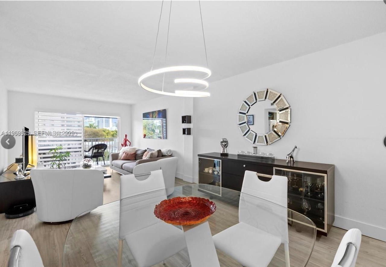 Real estate property located at 2530 3rd Ave #305, Miami-dade, Coral Way Manor Condo, Miami, FL