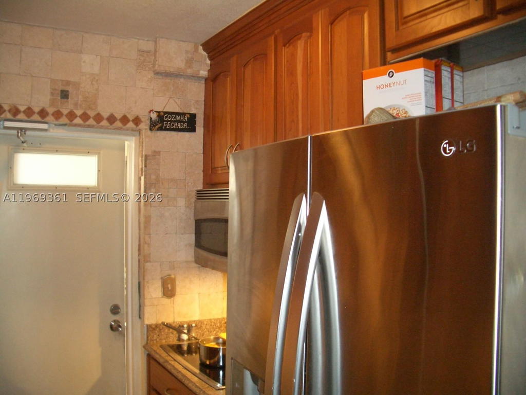 Real estate property located at 10900 104th St #324, Miami-dade, The Berkeley Condo, Miami, FL
