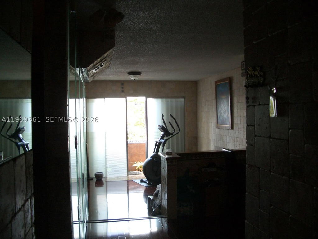 Real estate property located at 10900 104th St #324, Miami-dade, The Berkeley Condo, Miami, FL