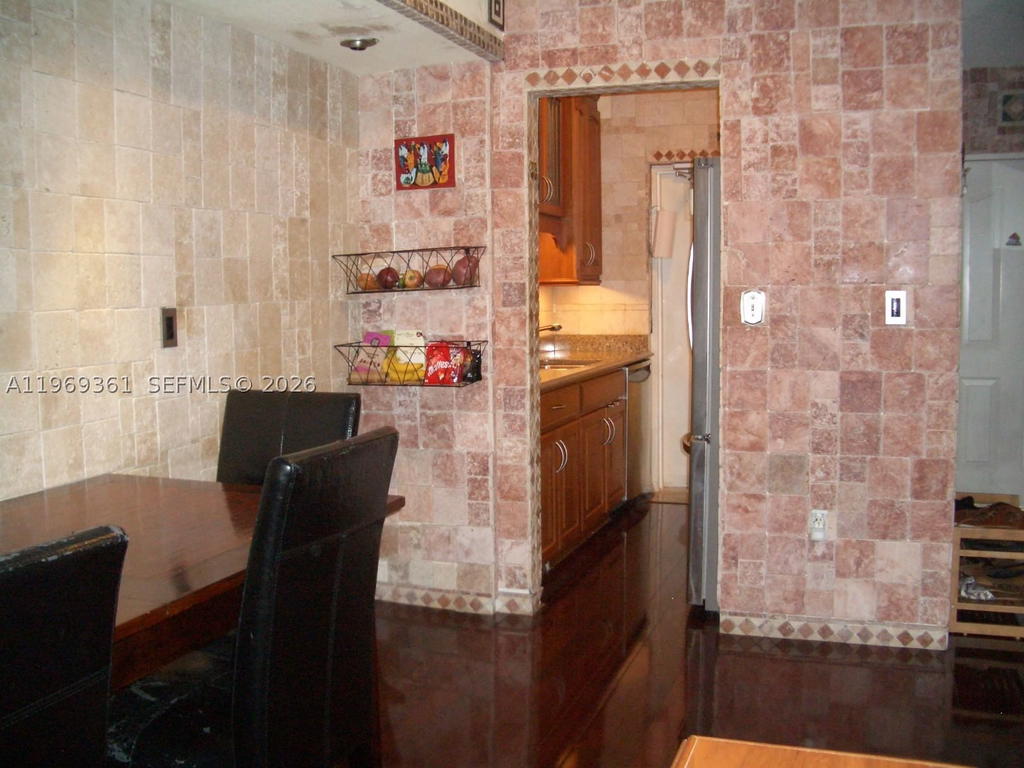 Real estate property located at 10900 104th St #324, Miami-dade, The Berkeley Condo, Miami, FL